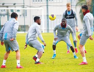 League title hopefuls set for crucial weekend