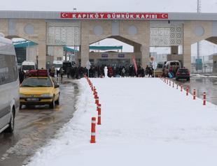Turkey closes border with Iran amid coronavirus concerns