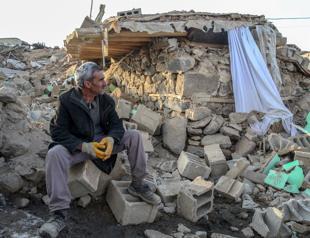 694 buildings severely damaged in Van after earthquake: Minister