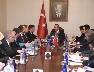 Turkish FM meets with key EP committee chair