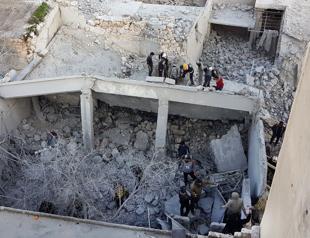 Regime air strikes kill at least three in northwestern Syria