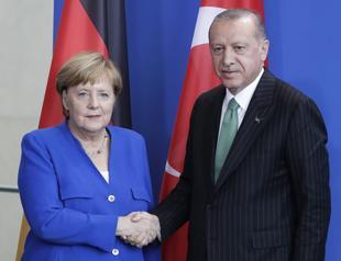 Erdoğan, Merkel discuss Syria, refugees