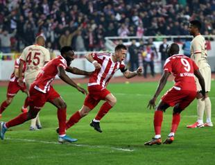 Galatasaray’s perfect run ends with draw in Sivas