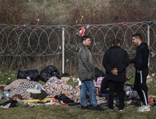 Majority on Greek border ‘non-Syrian refugees’