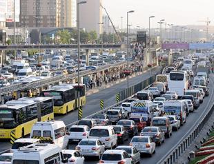 Istanbul’s traffic congestion eases amid virus outbreak