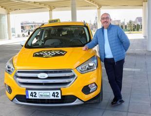 Mayor takes town’s pulse on taxi ride