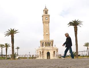 A house-bound İzmirian diary: Post-corona life continues on in balconies and online