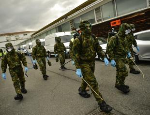 Spanish soldiers find bodies in retirement homes