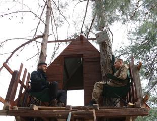 Youngsters settle in treehouse amid epidemic