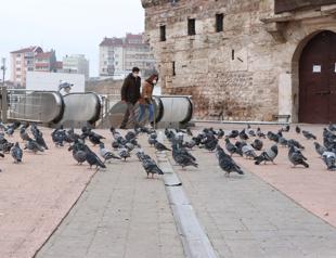 Interior Ministry exempts working youth from partial curfew