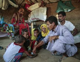 WFP to halve food aid in Houthi Yemen as funding drops
