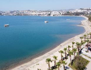 Resort town Bodrum overcrowded amid outbreak