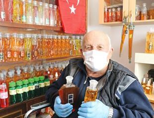 Local man donates Turkish cologne bottles he collected for 50 years
