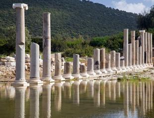 Academics spending more than 30 years in ancient excavation area