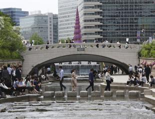 Global coronavirus deaths surpass 260,000