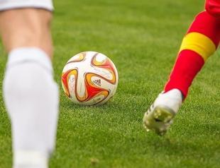 Football: 5 substitutes temporarily allowed due to virus