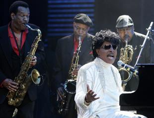 Little Richard, flamboyant rock n roll pioneer, dead at 87