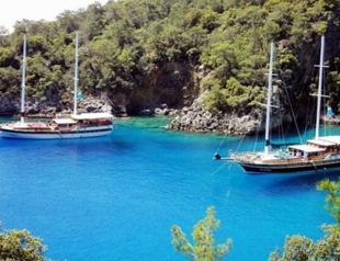 ‘Blue cruise’ yachts to meet demand for holidays in isolation