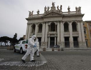 Italy to reopen borders for EU tourists in early June