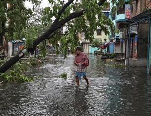 Cyclone left deaths, much destruction in India, Bangladesh
