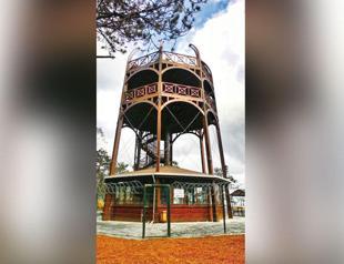 Cafe at birdwatching tower stirs debate
