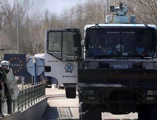 Greek police forcing asylum seekers into Turkey: Report