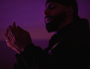 Virus fallout dampens spirits as Muslims mark major holiday