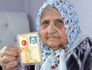 Centenarian woman with 400 grandchildren beats COVID-19