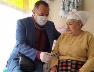 Preacher powers through pandemic by helping others