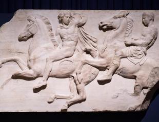 Greece calls for return of Parthenon marbles