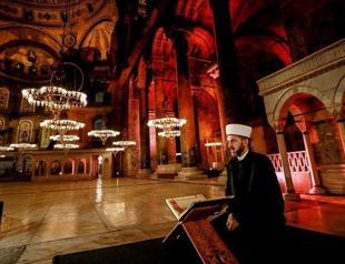 Turkey refutes Greece on Quran session in Hagia Sophia