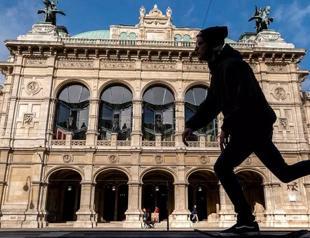 Vienna State Opera reopens with just 100 guests per show