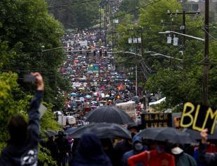 Minneapolis council agrees to replace police with community model