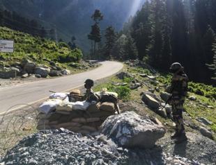 India says 20 troops killed in fight with China