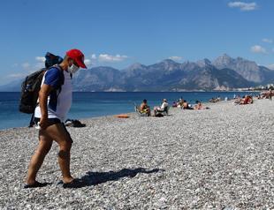 Ankara lobbying Moscow, Berlin to open borders