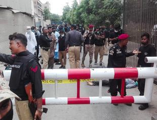 Gunmen attack Karachi stock exchange, killing at least 3