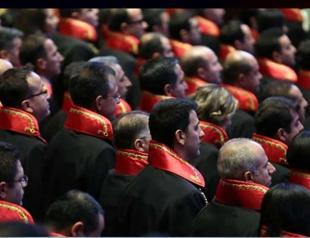 Ruling AKP submits bill to overhaul structure of bar associations