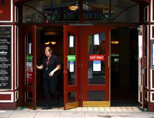 Fears for ’Super Saturday’ as pubs reopen in England