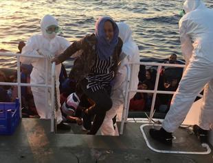 Turkey rescues 65 asylum seekers off west coast