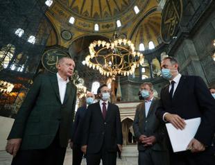 Erdoğan visits Hagia Sofia after reconversion to mosque