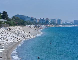 Erosion threatens Antalya’s world-famous beach