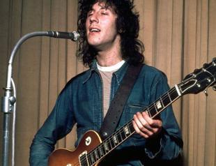 Fleetwood Mac guitarist Peter Green dies aged 73
