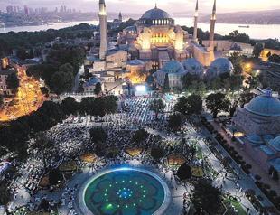 Work should continue in Hagia Sophia: Op-ed
