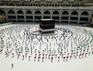 Virus measures, slashed numbers make for safest ever hajj