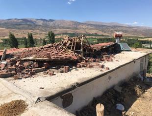 Twin earthquakes hit eastern Turkey