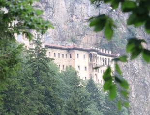 Sümela Monastery hosts 45,000 visitors in 16 days