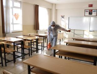 Minister urges public responsibility over reopening of schools