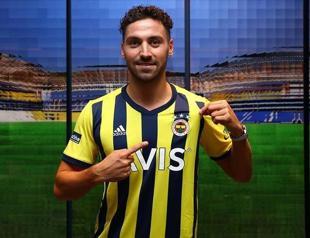 Turkish-German forward joins Fenerbahçe
