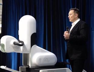 Musk shows off progress merging brains and machines