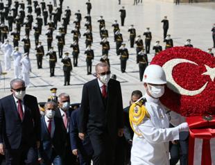 Statespersons, politicians mark Victory Day amid COVID-19 outbreak